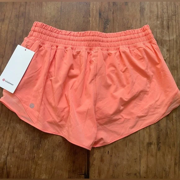 Lululemon Hotty Hot High Rise Shorts 2.5” Sunny Coral - Picture 8 of 8